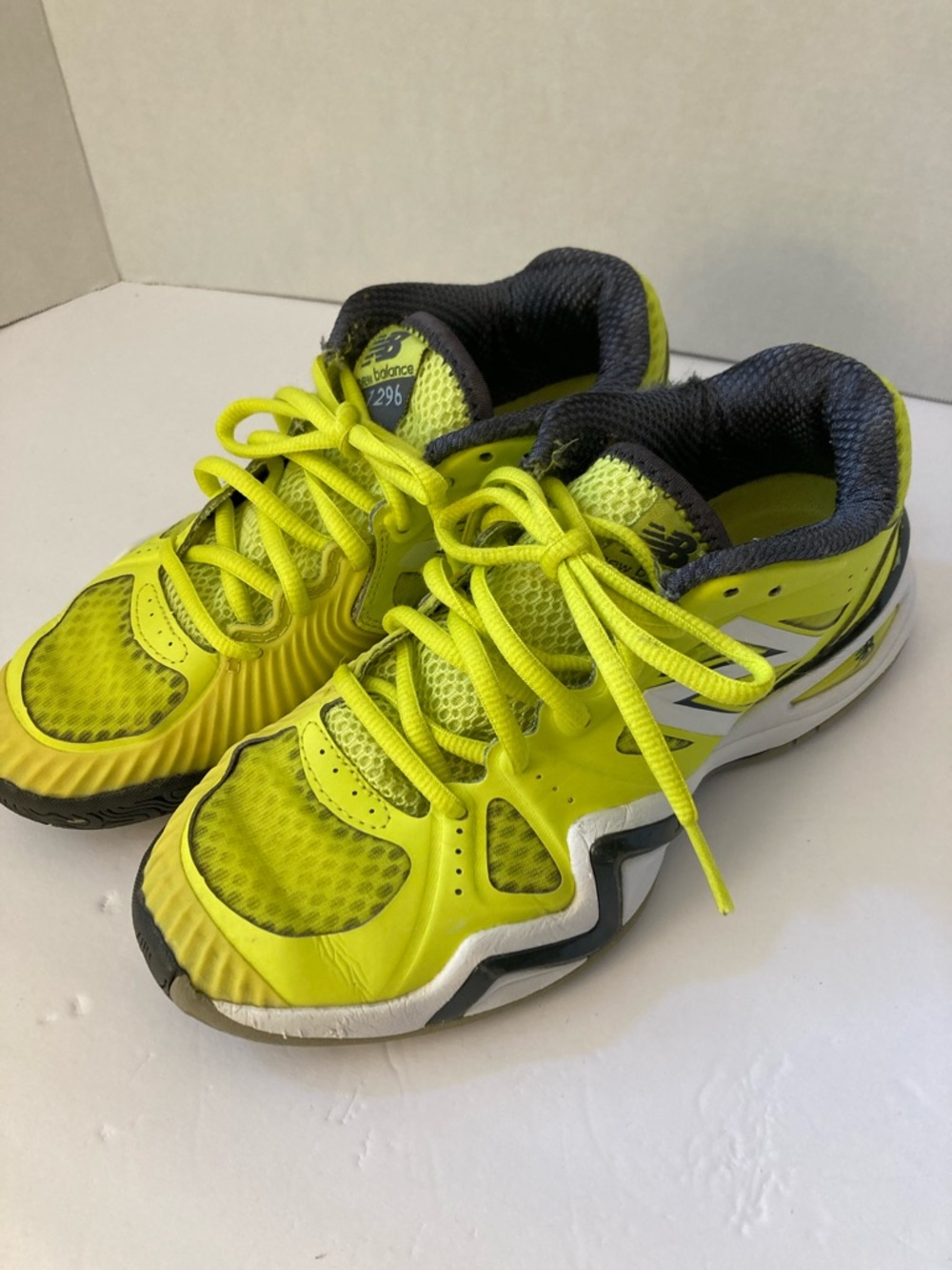 New Balance womens 1296. Neon Yellow Athletic Sneakers size 5